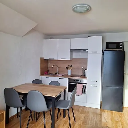 Apartment Montrond T2 34m2, 6 Personnes *